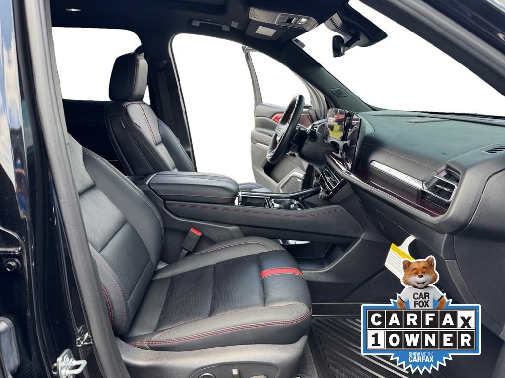 Used 2026 Chevrolet Traverse RS FWD image 18