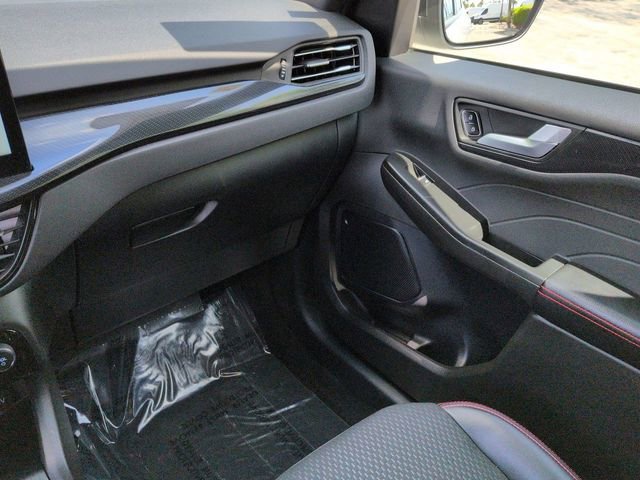 Certified 2024 Ford Escape ST-Line w/ Tech Pack #1 image 17