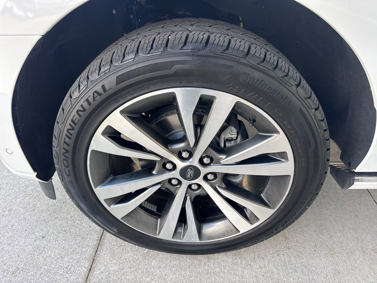 Certified 2021 Ford Expedition Platinum image 19