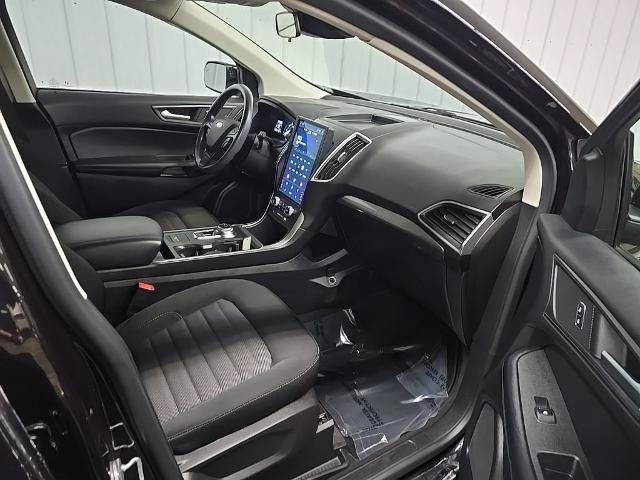 Certified 2022 Ford Edge SE w/ Black Appearance Package AWD/4WD image 26