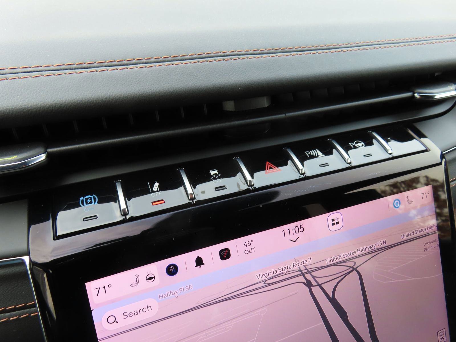 Used 2023 Jeep Grand Cherokee Summit w/ Luxury Tech Group V image 26