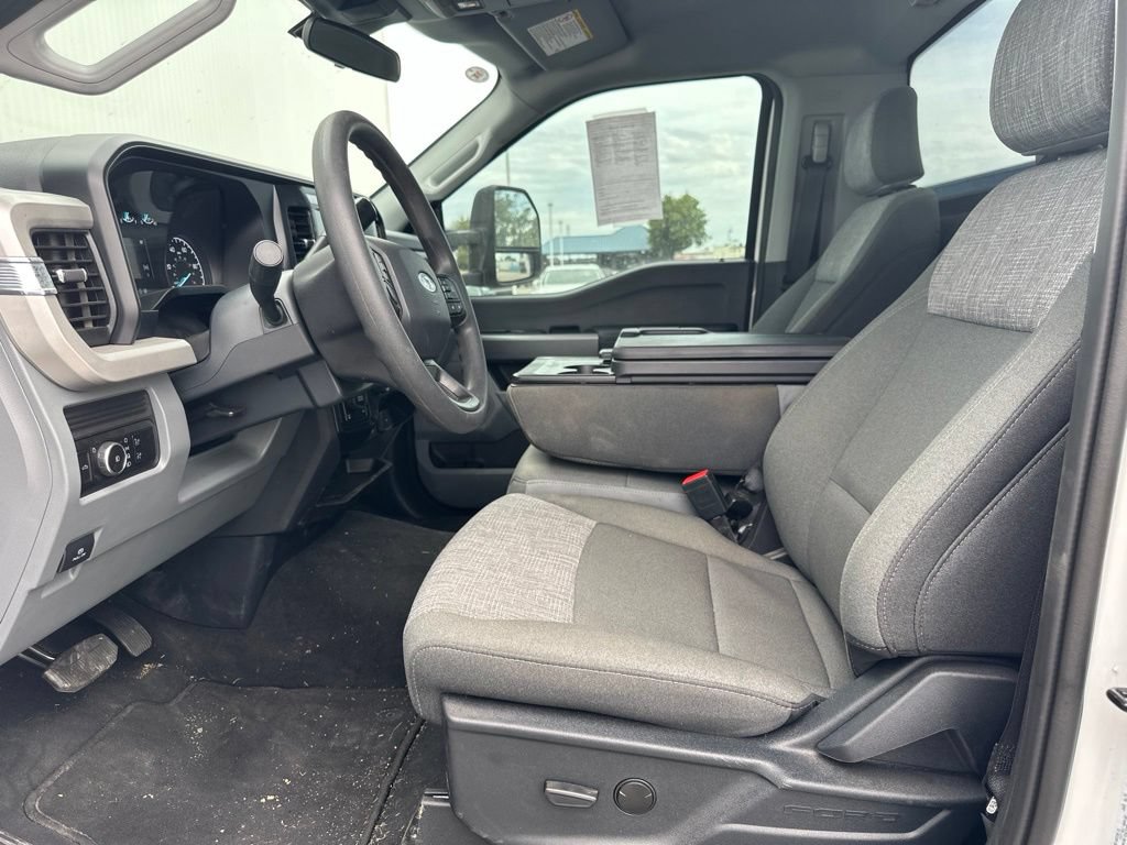 Certified 2025 Ford F250 XLT w/ FX4 Off-Road Package AWD/4WD image 14