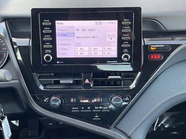 Used 2024 Toyota Camry SE image 21