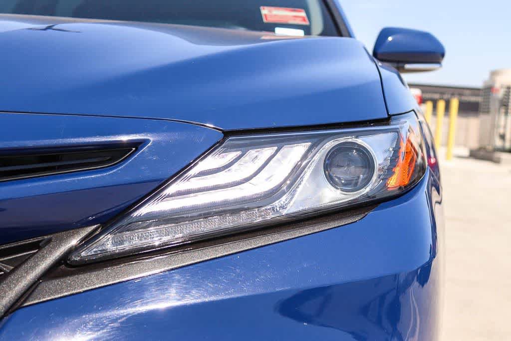 Used 2023 Toyota Camry XSE FWD image 7