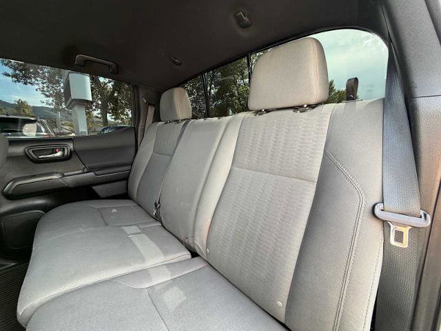Used 2021 Toyota Tacoma TRD Off-Road w/ Technology Package AWD/4WD image 12