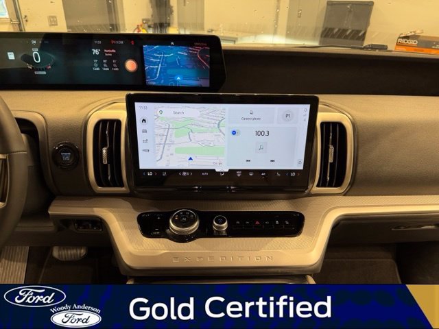 Certified 2025 Ford Expedition Active AWD/4WD image 15