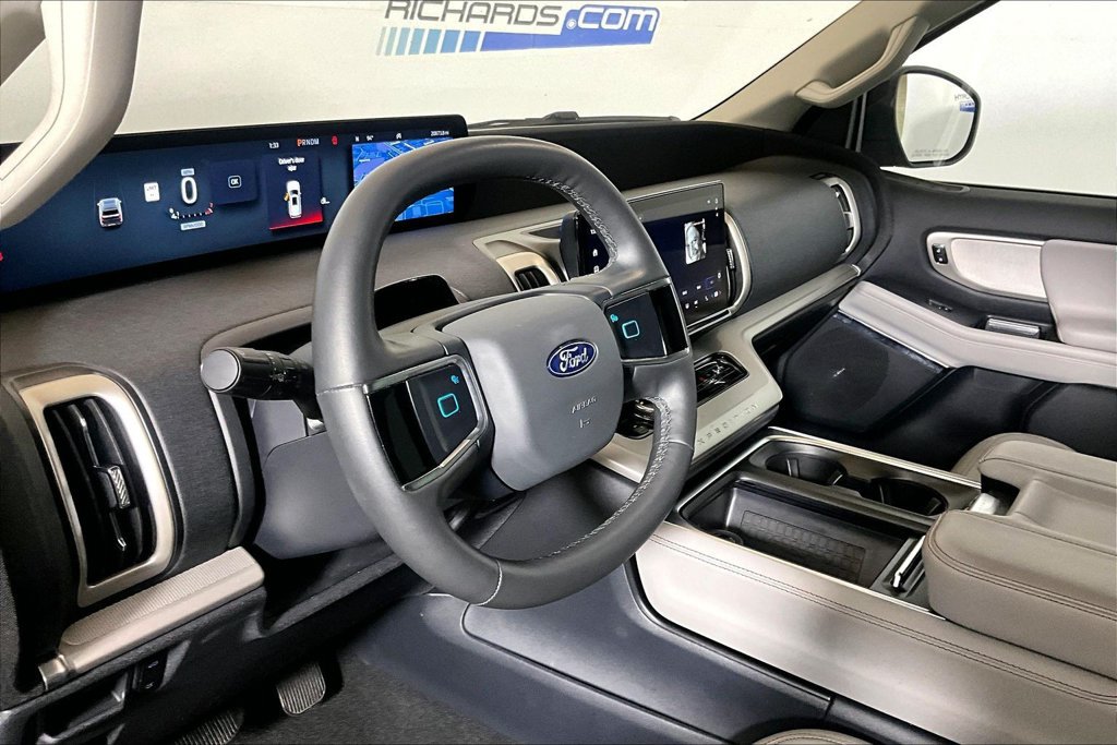 Certified 2025 Ford Expedition Active RWD image 10