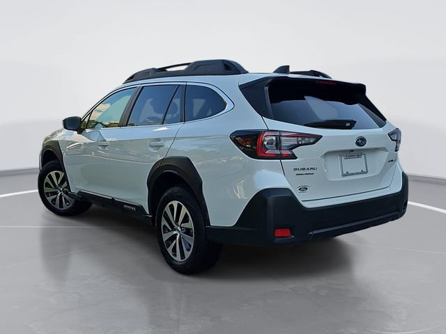 Used 2025 Subaru Outback Premium AWD/4WD image 5