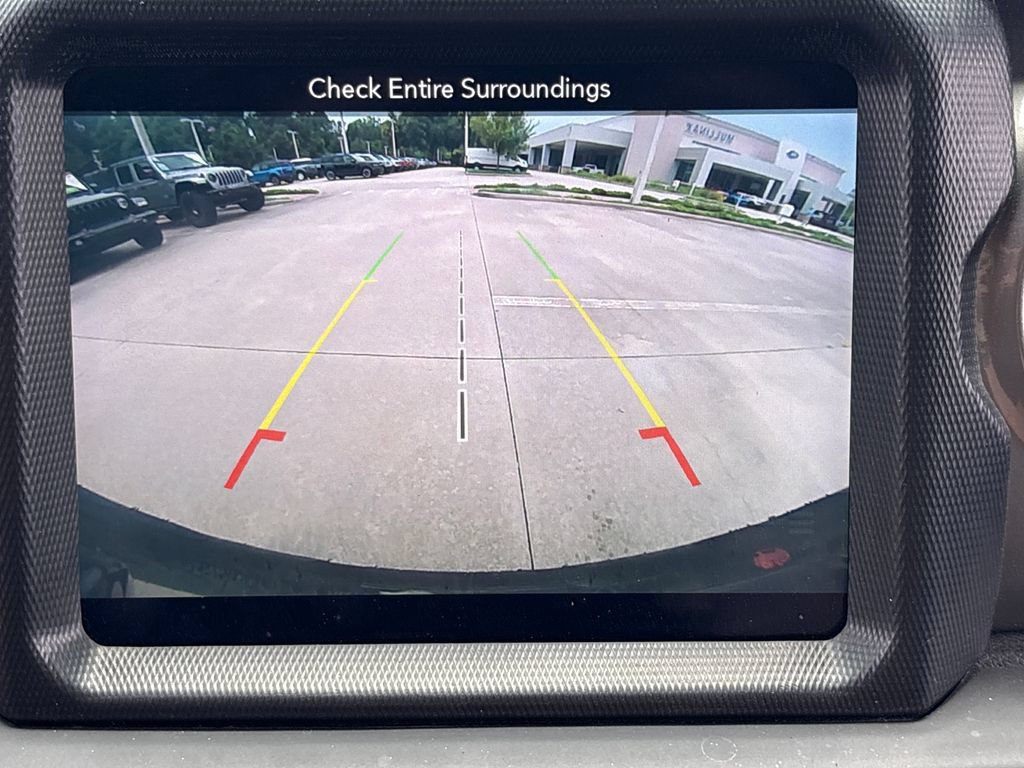 Used 2018 Jeep Wrangler Unlimited Sahara AWD/4WD image 24