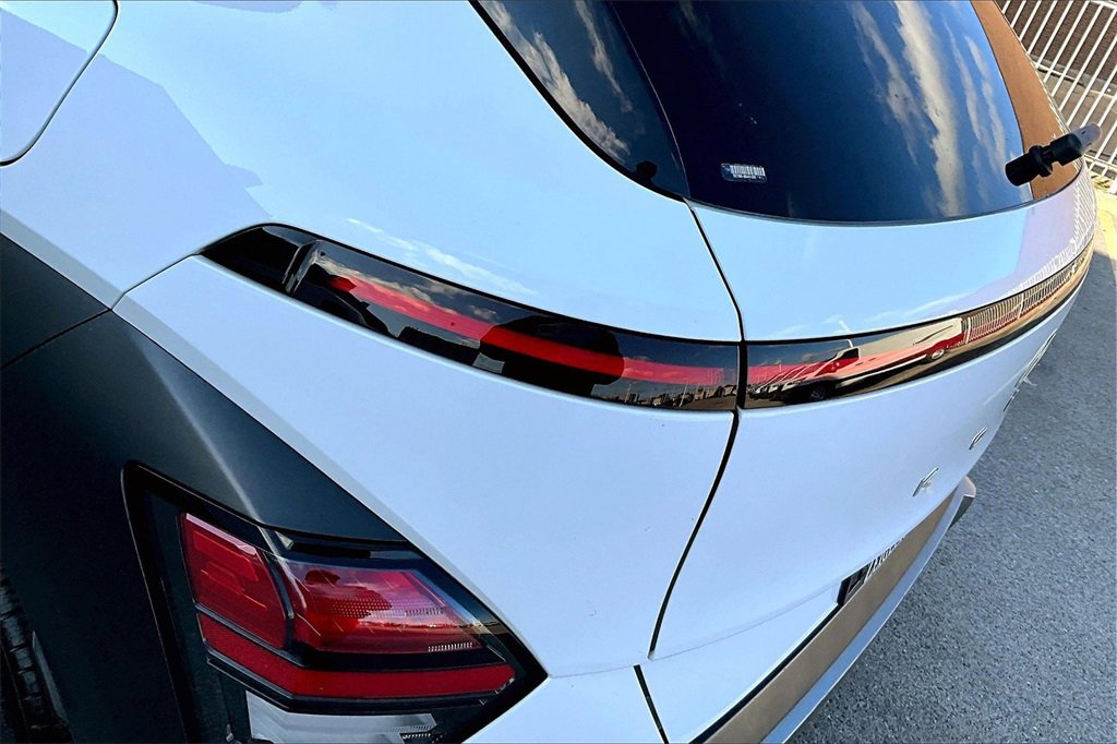 Used 2024 Hyundai Kona Limited image 29