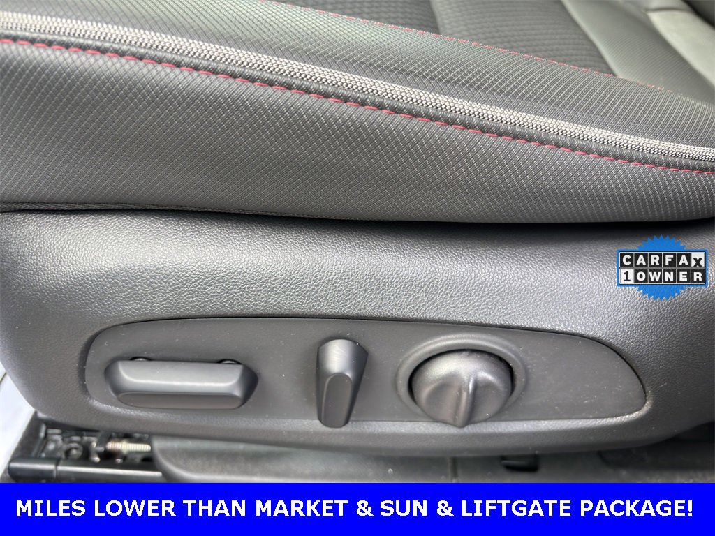 Used 2022 Chevrolet TrailBlazer RS w/ Sun and Liftgate Package image 12