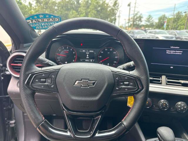 Used 2024 Chevrolet Trax RS FWD image 21