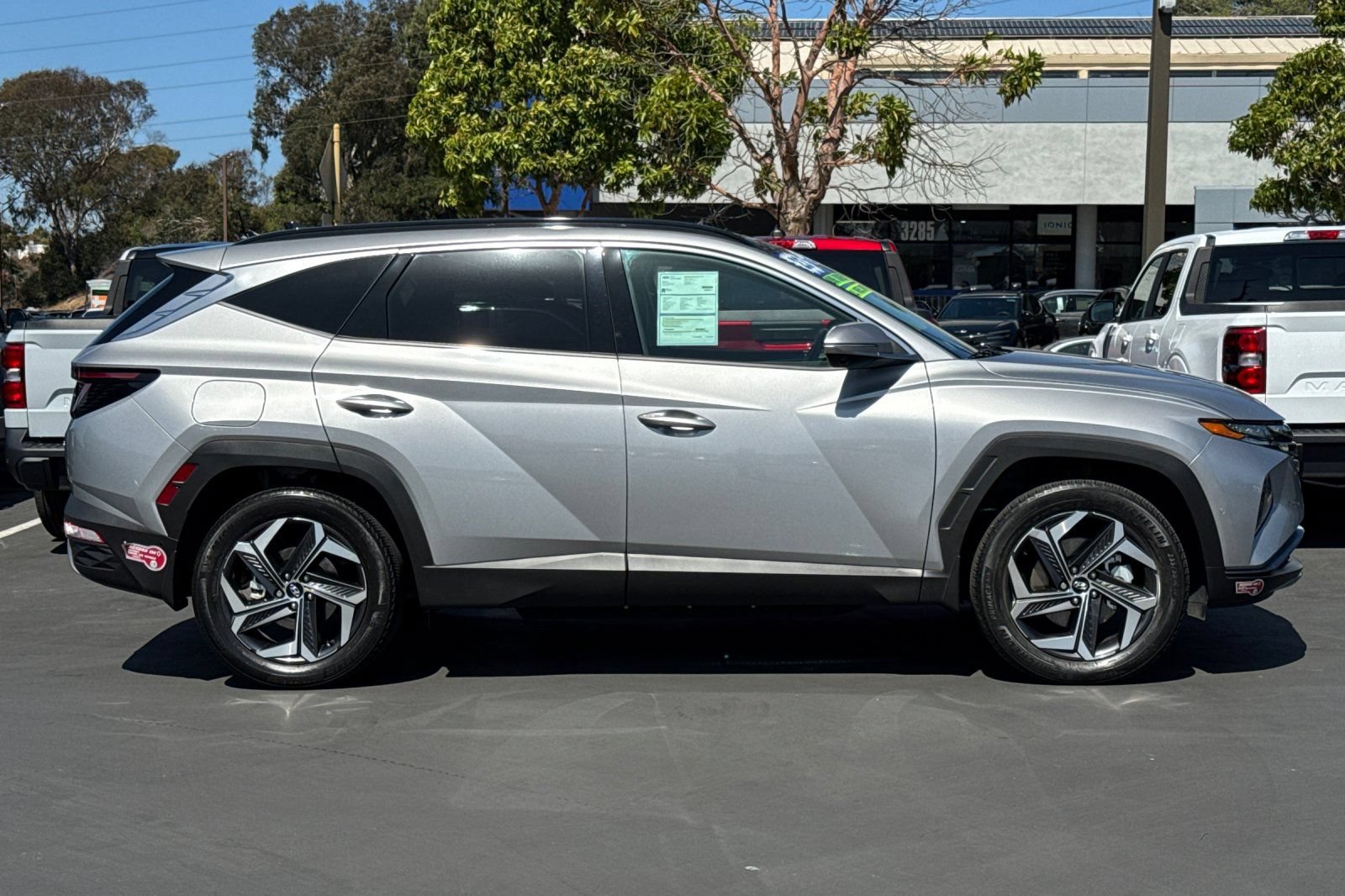 Used 2023 Hyundai Tucson Limited AWD/4WD image 4