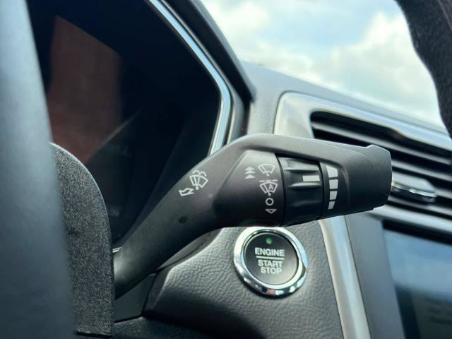 Certified 2019 Ford Fusion SE FWD image 27