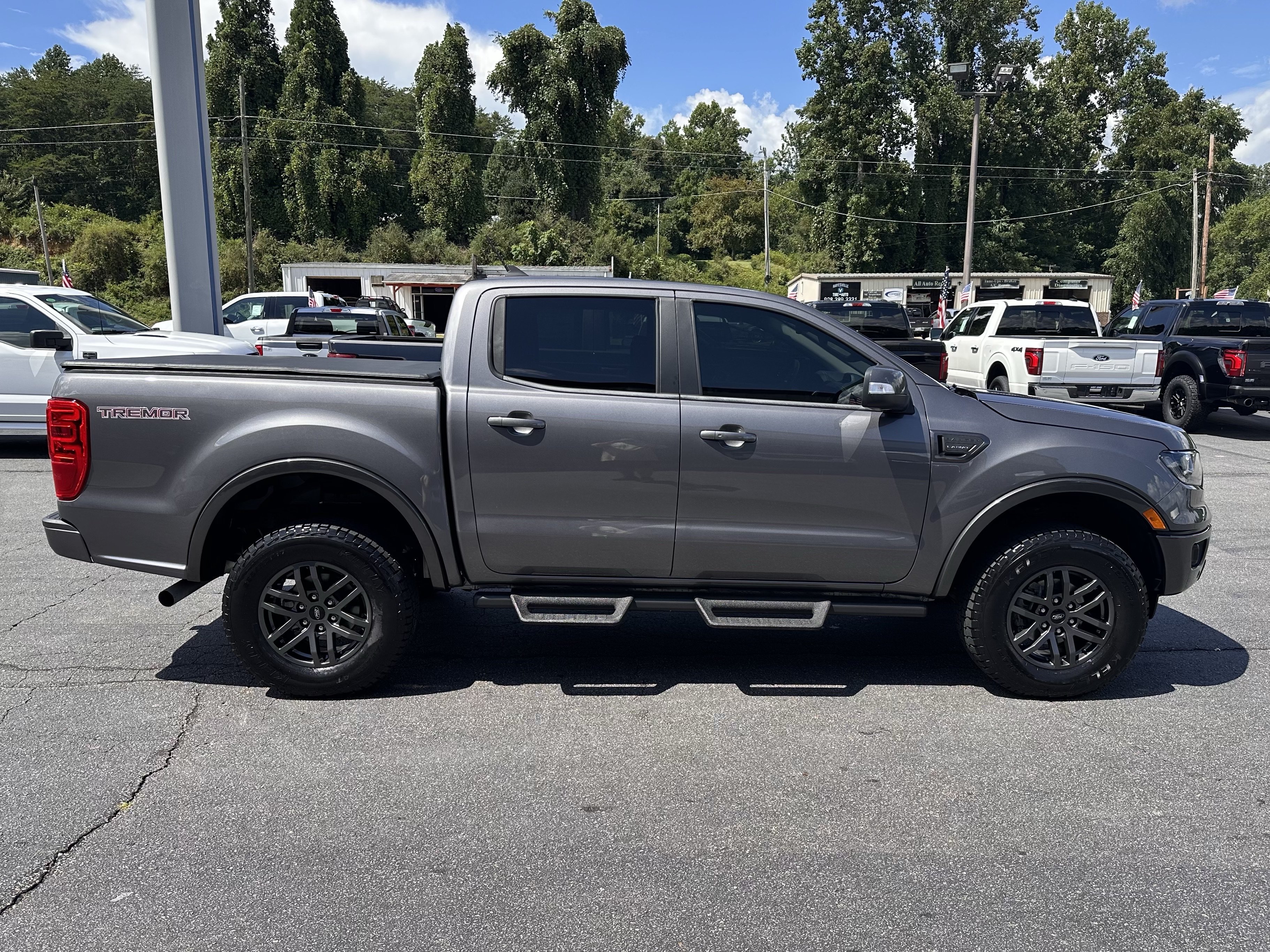 Certified 2021 Ford Ranger Lariat w/ Tremor Off-Road Package AWD/4WD image 5