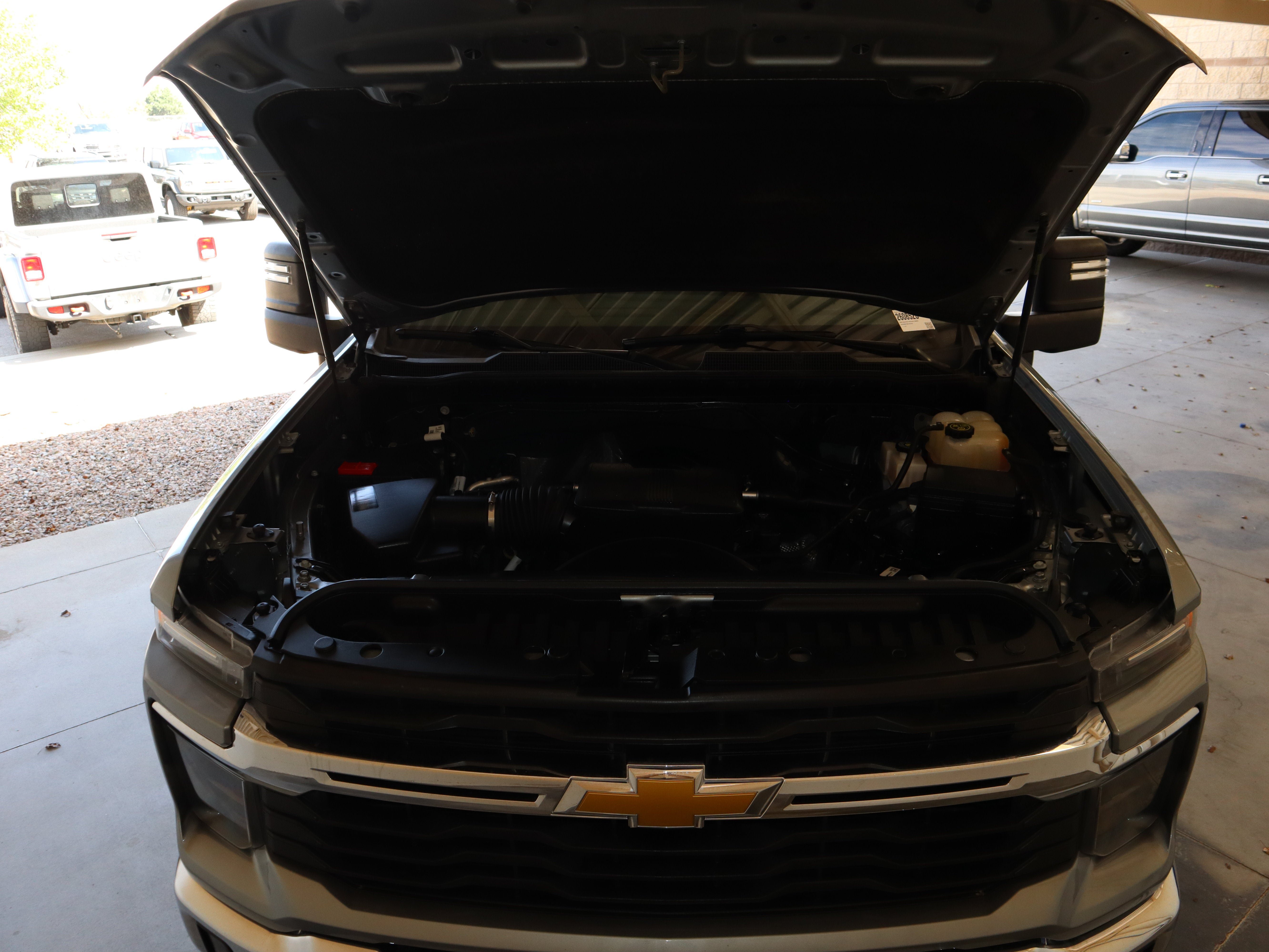 Used 2024 Chevrolet Silverado 2500 LT AWD/4WD image 21