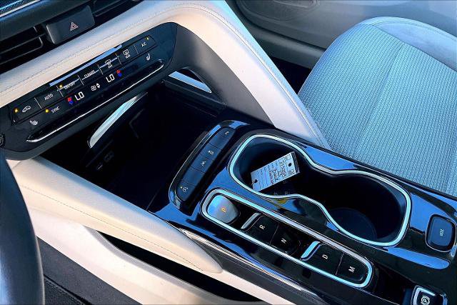 Used 2023 Buick Envision Preferred FWD image 15