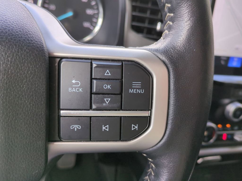 Certified 2024 Ford Expedition XLT image 26