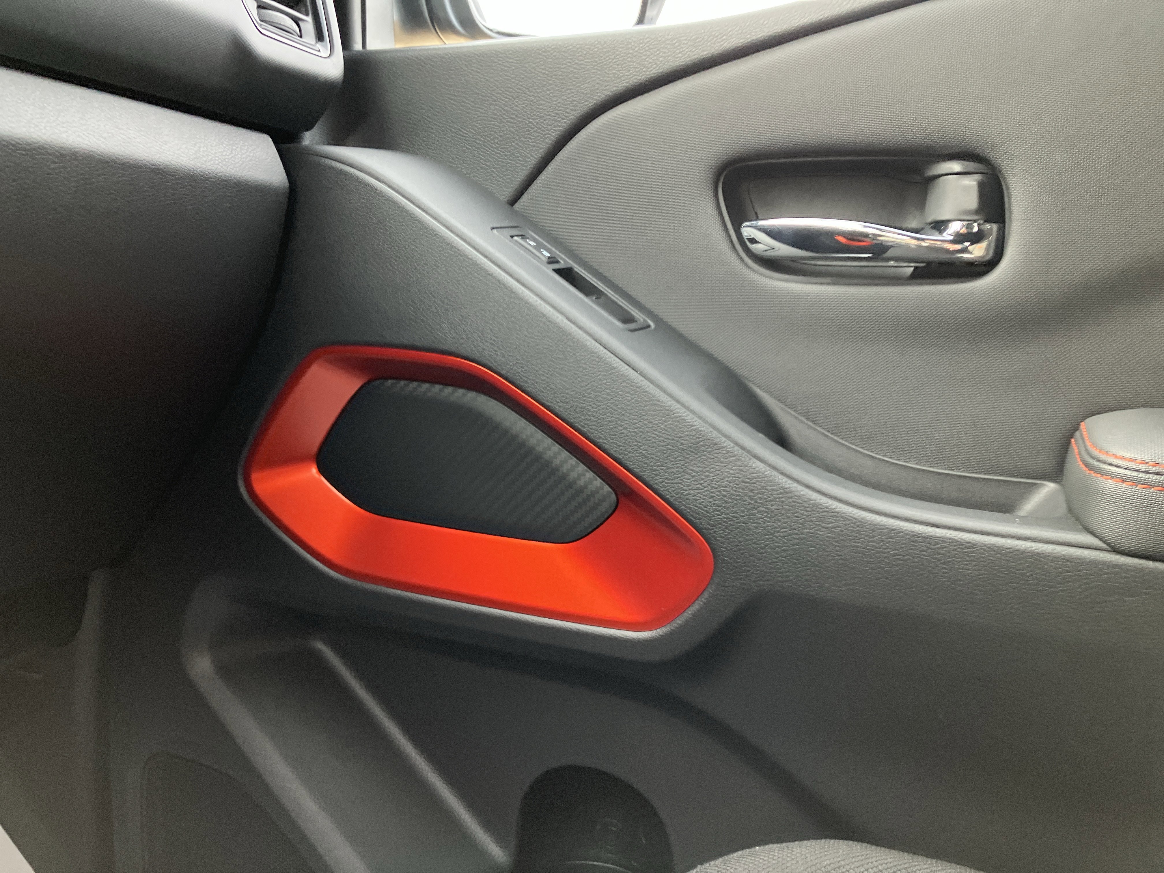 Used 2024 Nissan Frontier PRO-4X w/ Technology Package image 38