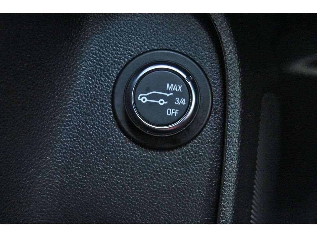 Used 2025 Buick Envista Sport Touring w/ Experience Buick Package FWD image 21