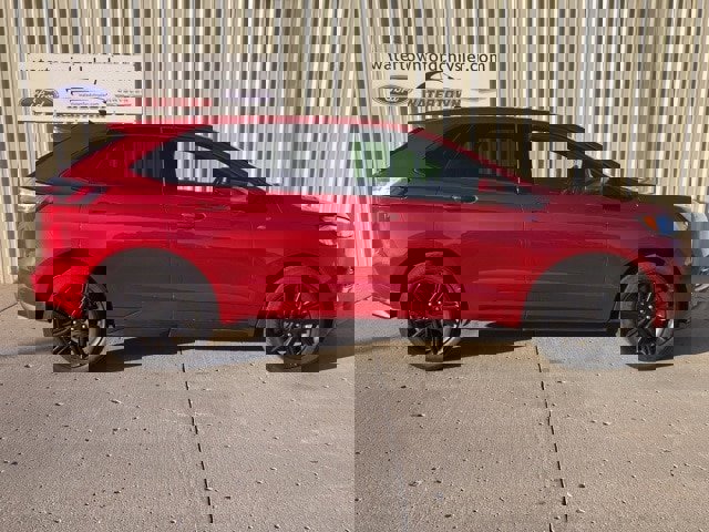 Certified 2023 Ford Edge ST-Line w/ Class II Trailer Tow Package image 5