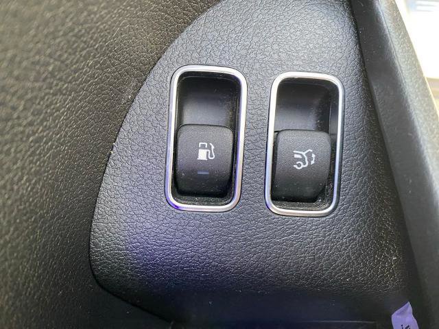 Used 2024 Mercedes-Benz GLE 450e 4MATIC image 15