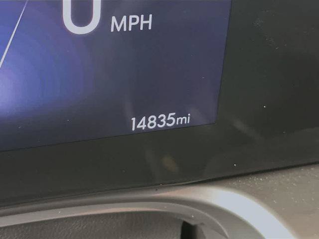 Used 2024 Buick Encore GX Avenir w/ Avenir Technology Package FWD image 19