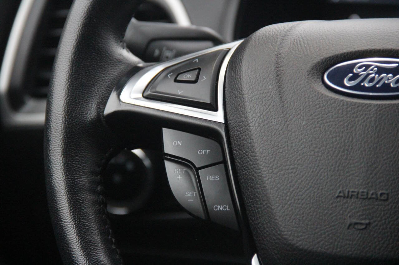 Certified 2023 Ford Edge SEL image 18