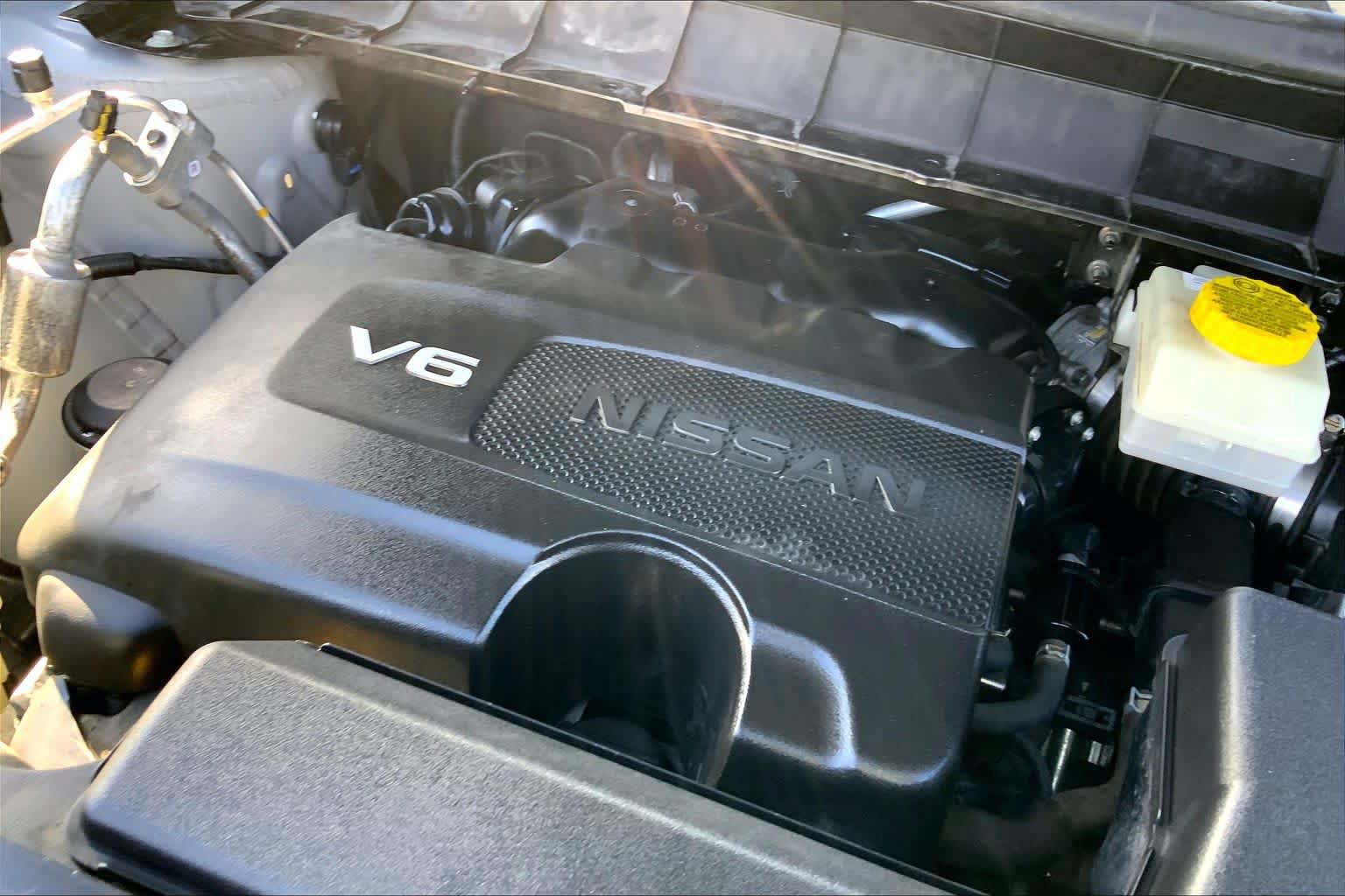 Used 2022 Nissan Pathfinder Platinum AWD/4WD image 31