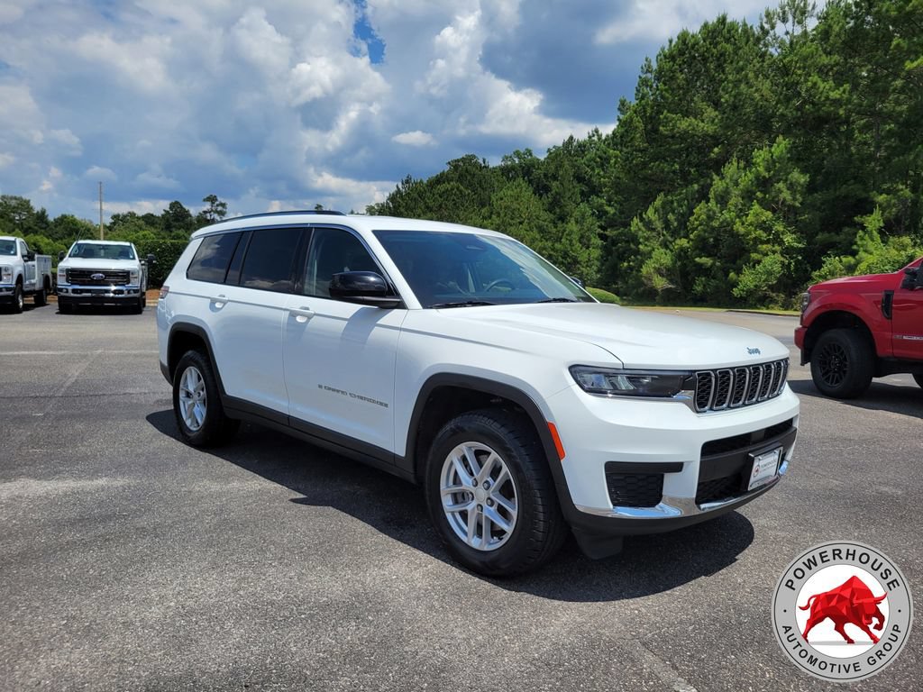 Used 2023 Jeep Grand Cherokee L Laredo AWD/4WD image 8