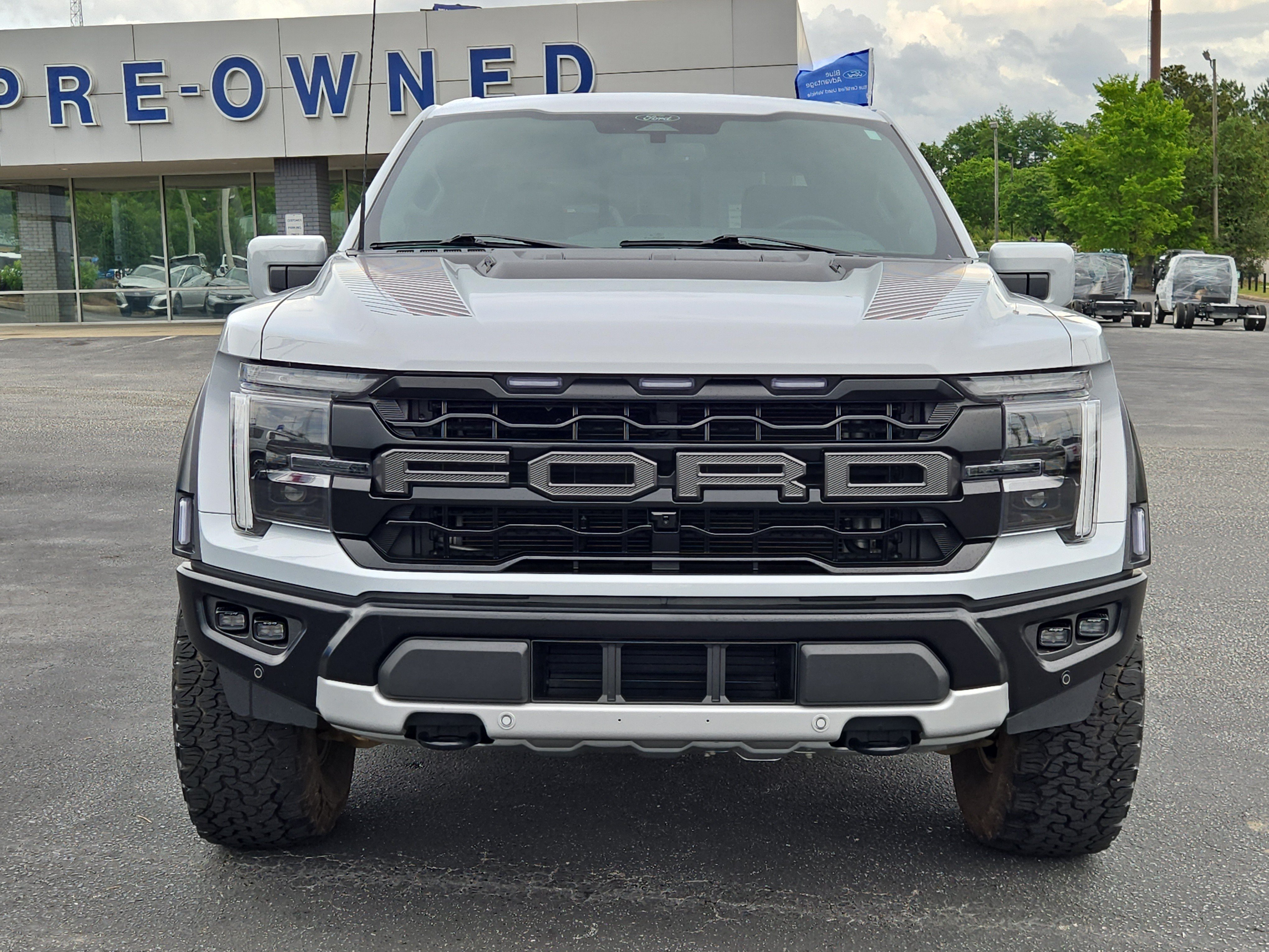 Certified 2025 Ford F150 Raptor AWD/4WD image 3