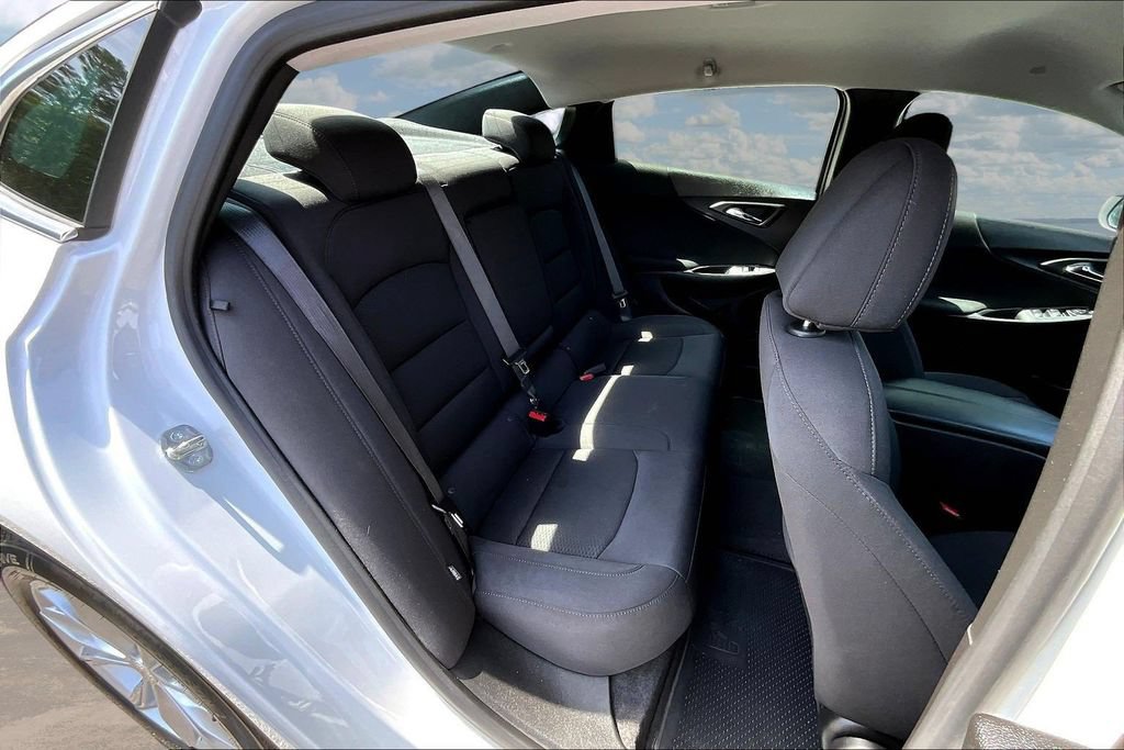 Used 2023 Chevrolet Malibu LT FWD image 27
