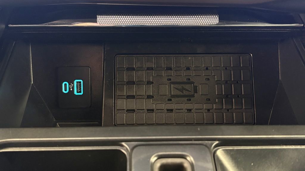 Certified 2024 Ford F150 Lightning Lariat image 37