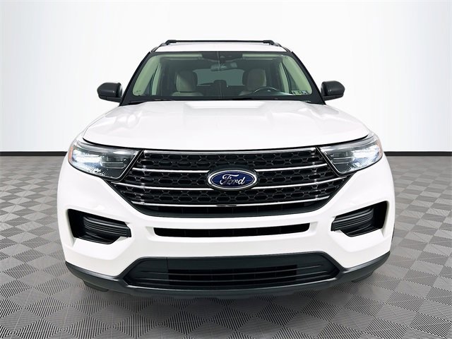 Certified 2023 Ford Explorer XLT w/ Class IV Trailer Tow Package image 8