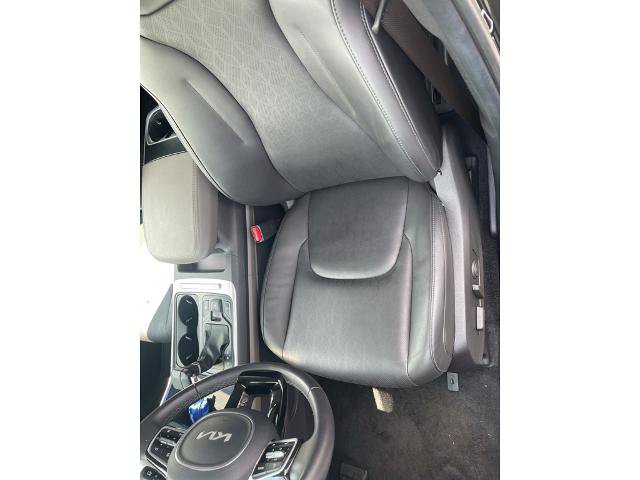 Used 2026 Kia Carnival FWD image 10