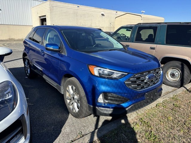 Certified 2023 Ford Edge Titanium image 4