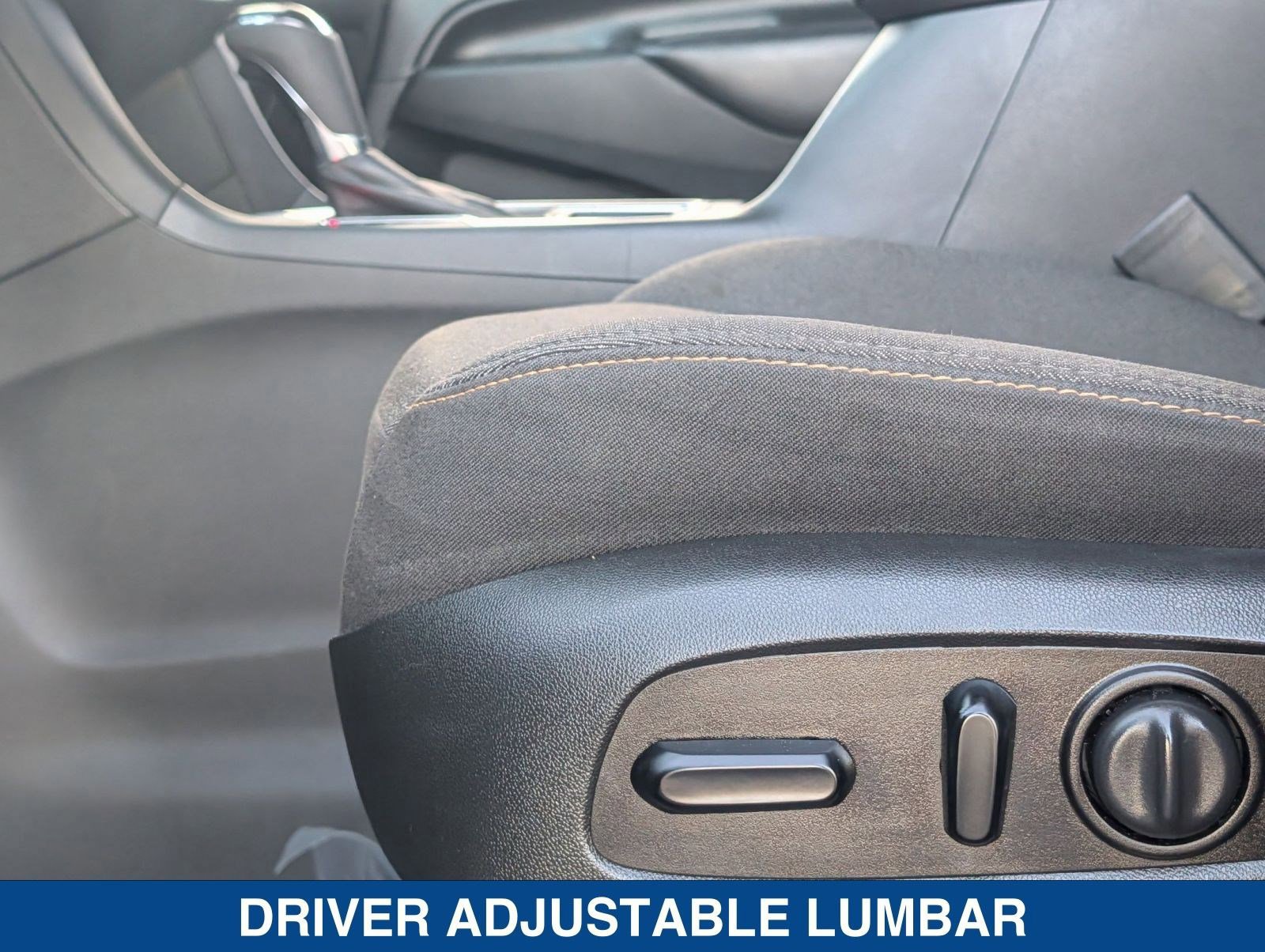 Used 2020 Chevrolet Equinox LT image 22