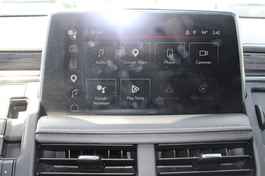 Used 2022 GMC Yukon SLT w/ SLT Premium Package AWD/4WD image 2