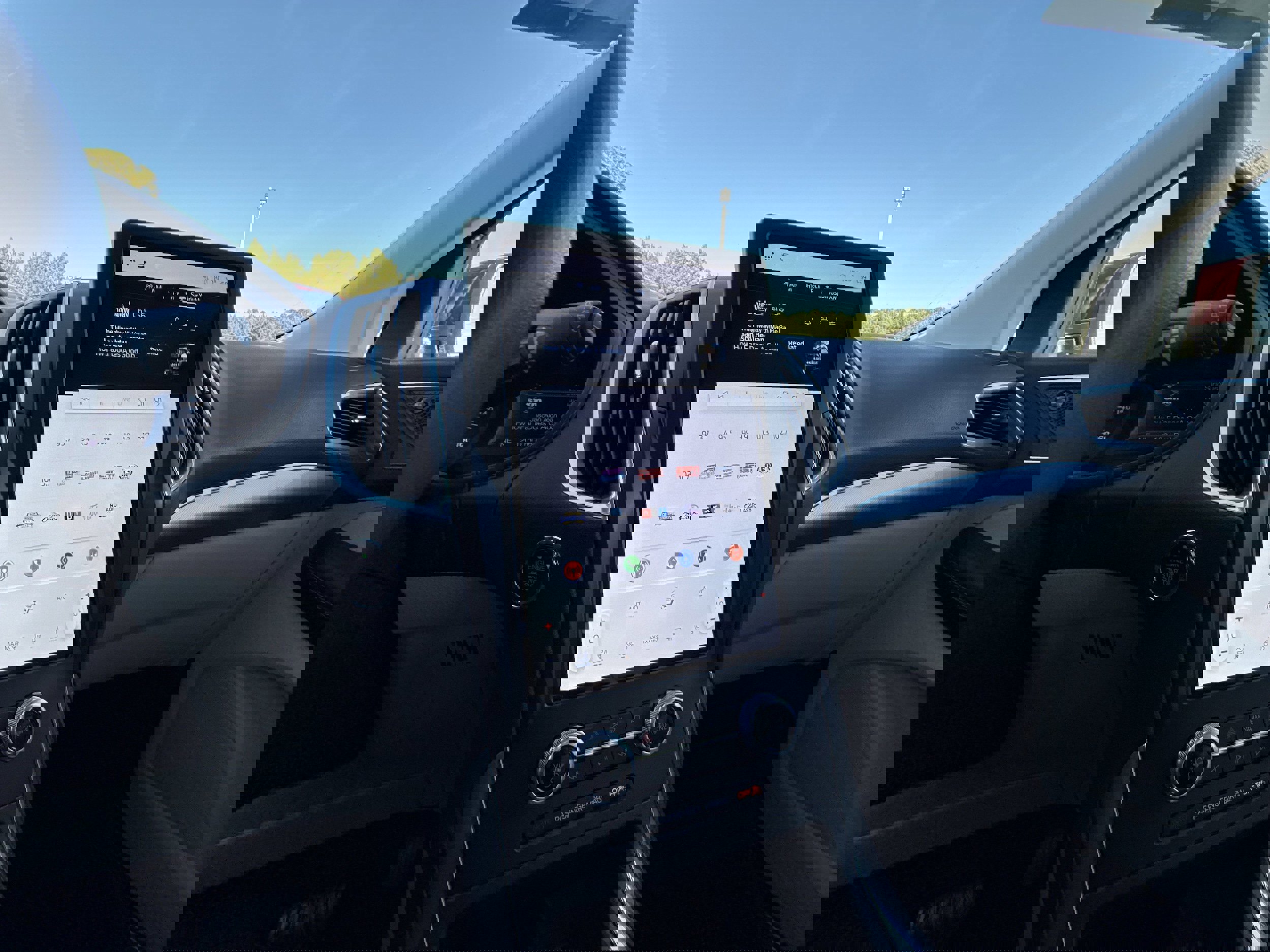 Certified 2022 Ford Edge Titanium w/ Equipment Group 301A image 17