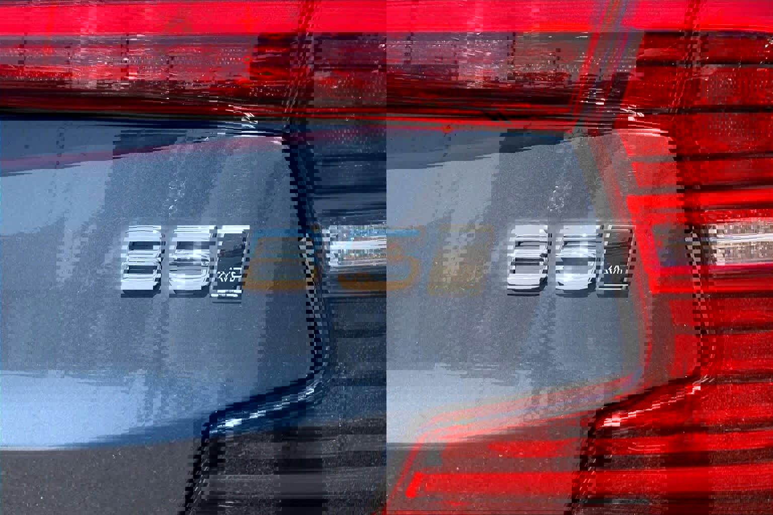 Used 2023 Volvo S60 B5 Plus image 12