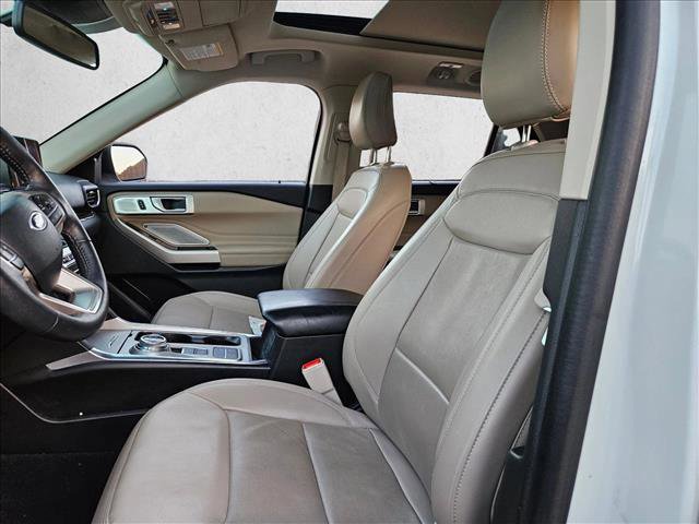 Certified 2022 Ford Explorer Limited w/ Limited Technology Package image 18