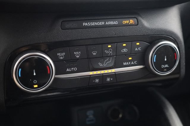 Certified 2022 Ford Escape SE w/ Convenience Package FWD image 16