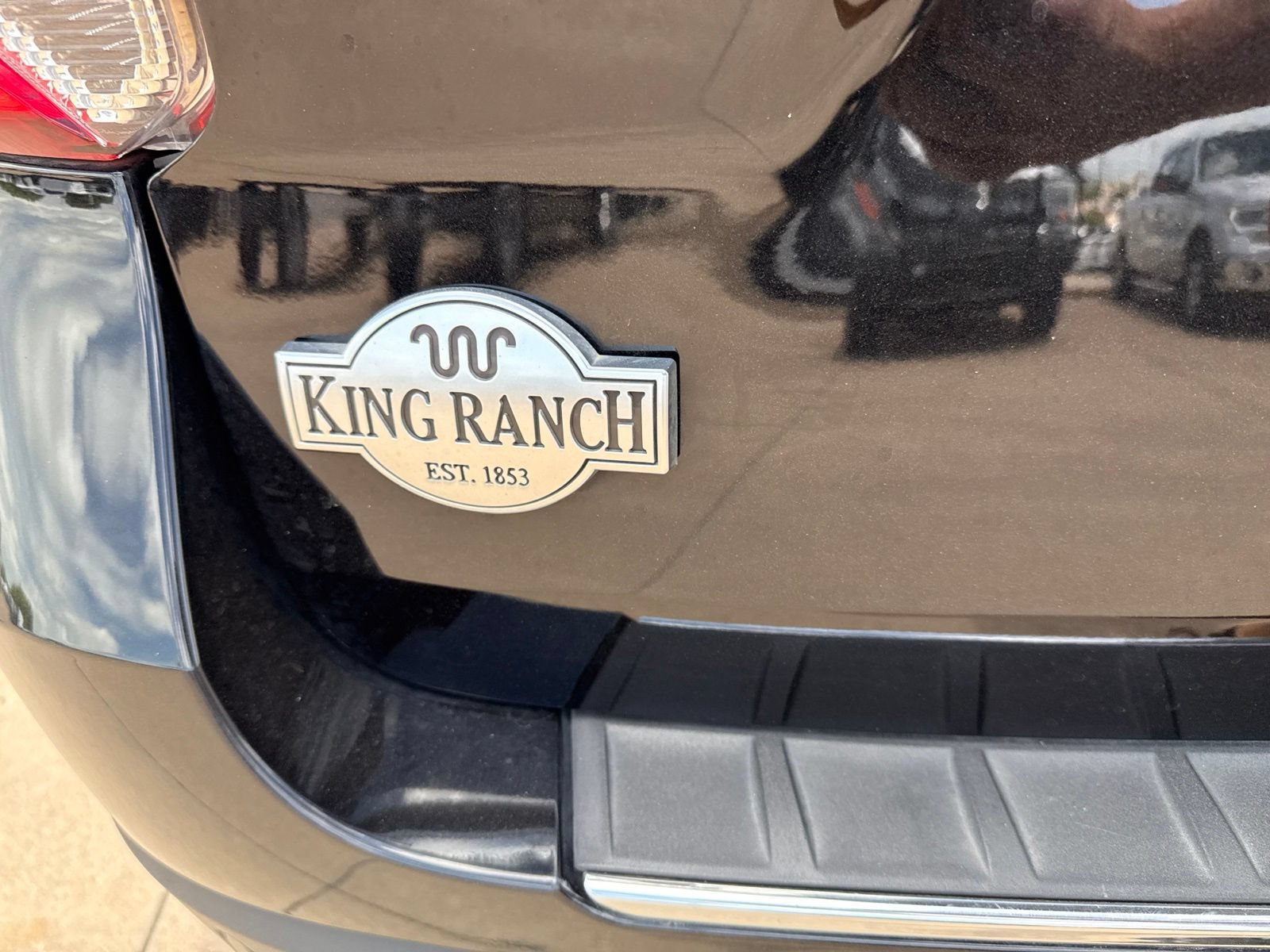 Certified 2023 Ford Explorer King Ranch w/ Technology Package AWD/4WD image 9