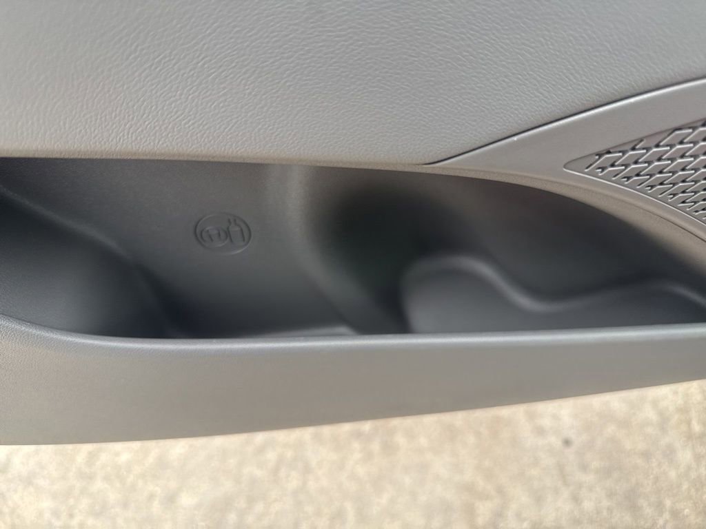 Used 2025 Hyundai Elantra Sport image 22