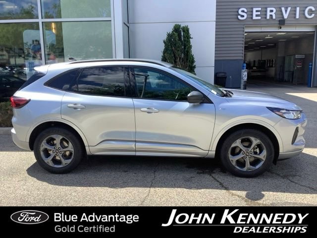 Certified 2024 Ford Escape ST-Line AWD/4WD image 2