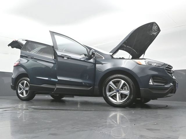 Certified 2019 Ford Edge Titanium w/ Cold Weather Package AWD/4WD image 49