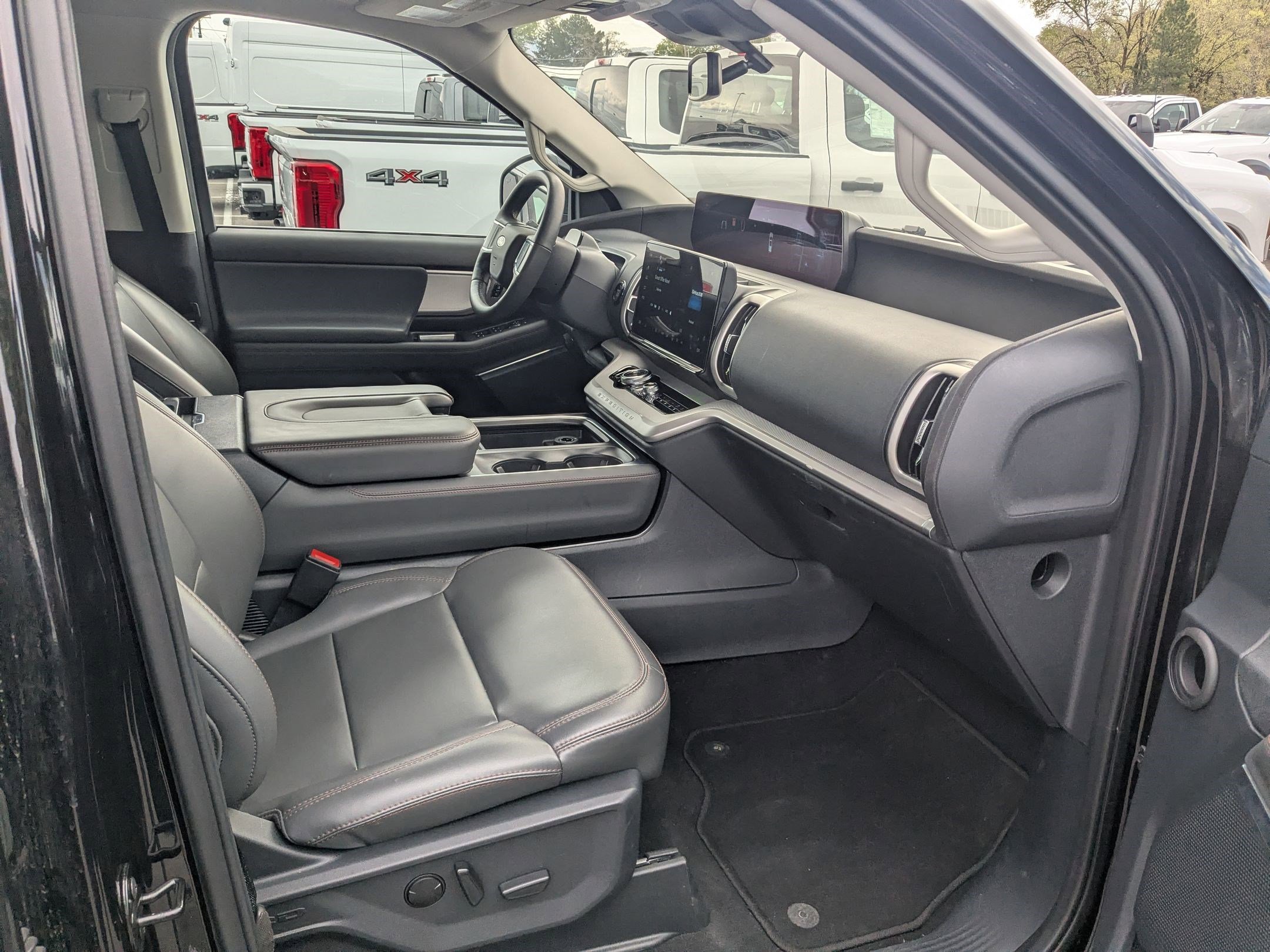 Certified 2025 Ford Expedition Max Active AWD/4WD image 36