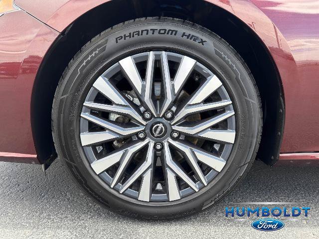 Used 2025 Nissan Altima 2.5 SV FWD image 9