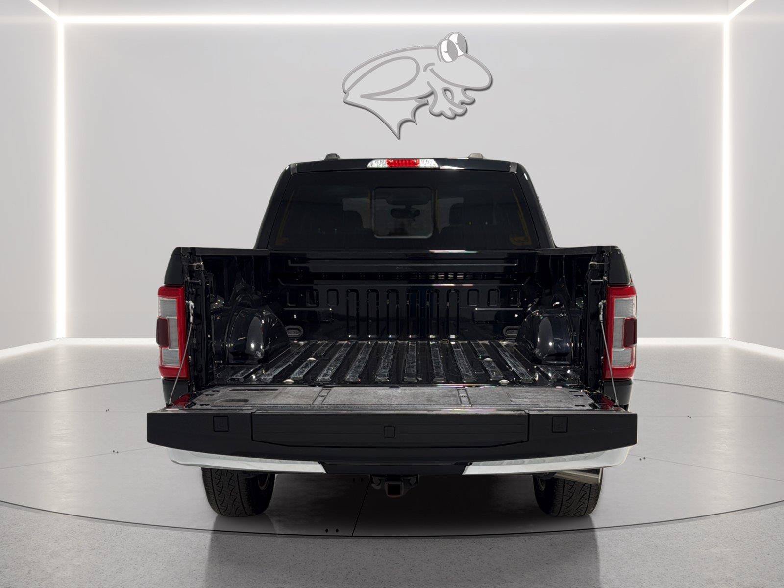 Certified 2023 Ford F150 Lariat w/ FX4 Off-Road Package AWD/4WD image 9