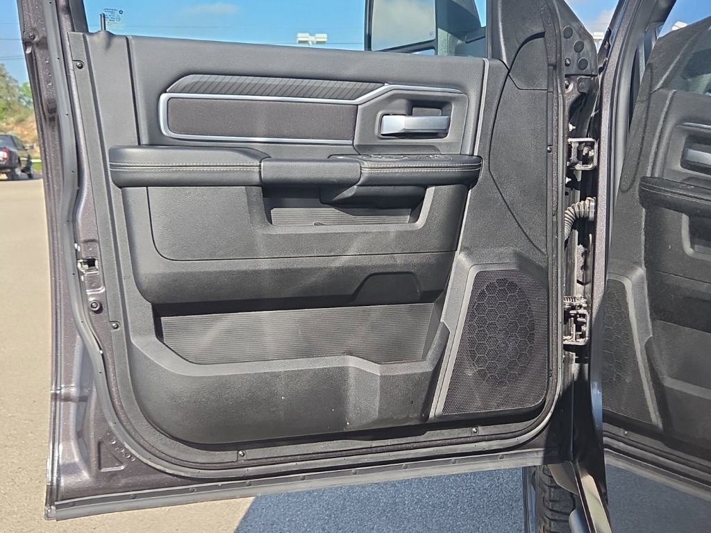 Used 2025 RAM 2500 Lone Star image 23